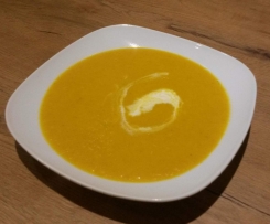 Möhren-Kokos-Ingwer-Suppe