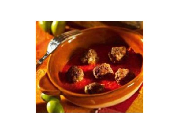 Hackbällchen in Tomaten-Oliven-Sauce