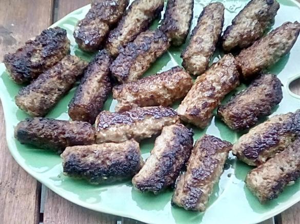 Griechische Hackröllchen  Κεμπάπια (kebapia)