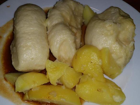 Dampfnudeln a la Oma Klärchen