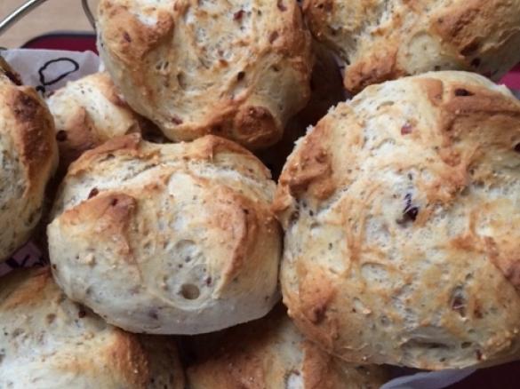 Knackige Sonntagsbrötchen