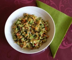 Variation von Brokkolisalat mit Karotten