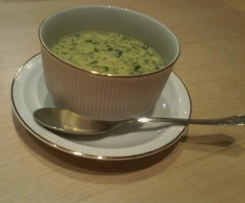 LEICHTE KÄSESAUCE