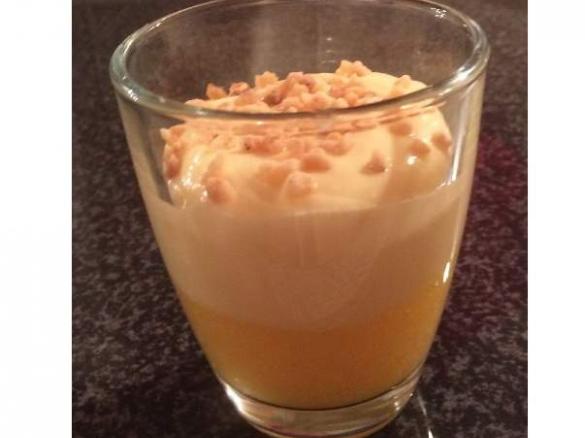 Ananascreme mit Vanillepudding