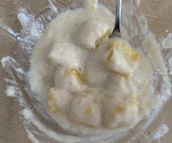 Kokos-Dinkel-Grießbrei mit Mango