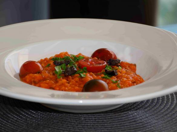 Mediterranes Risotto mit feinem Paprikapüree (vergan)