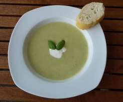 Zucchini-Suppe mit Schmelzkäse (einfach und schnell) RdT 06.09.16
