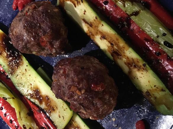 gedünstetes Balsamico Gemüse mit Chili Boulette  - HCG Diätphase