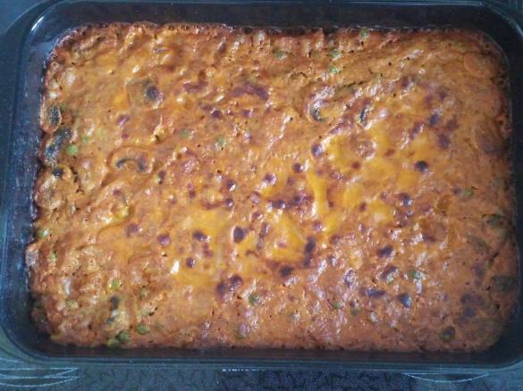 Nudelauflauf mit Gemüse und Tomatensugo