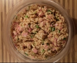 Reissalat mit Schinken und Frühlingszwiebeln