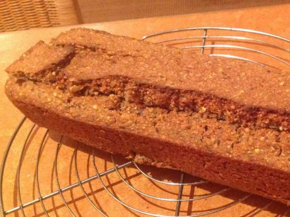 Schnelles Vollkornbrot mit frischem Buchweizen