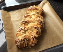 Hefezopf ( schnell und fluffig)