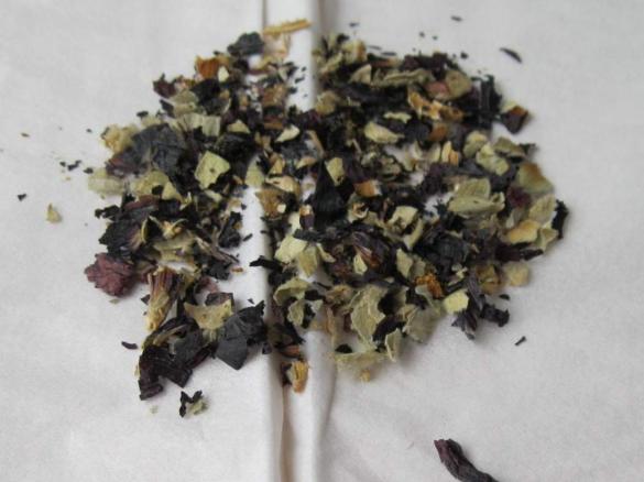 Malvenblüten-Tee bei Husten und Heiserkeit 