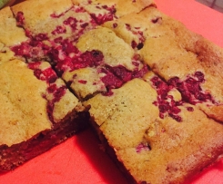 Kalorienarmer Himbeer-Haselnuss-Kuchen