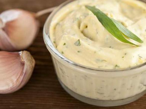 Aioli mit Petersilie 