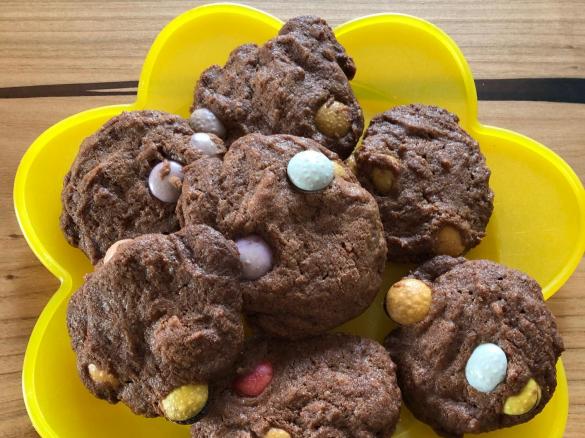 Kinderkekse mit Schokolinsen