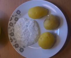 Pellkartoffeln mit Kräuterquark