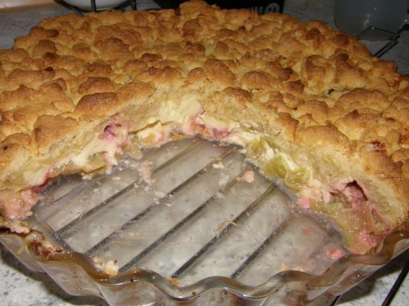 Rhabarber-Erdbeer-Quark-Crumble