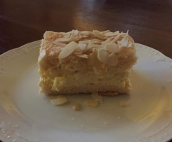 Biskuit/Bisquit mit Puddingfüllung