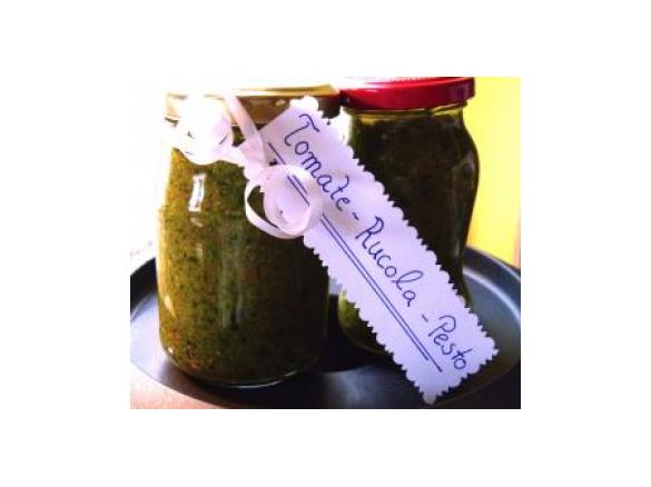 Tomaten-Rucola-Pesto