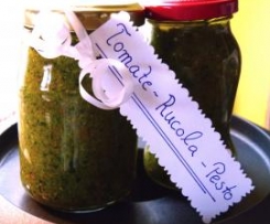 Tomaten-Rucola-Pesto