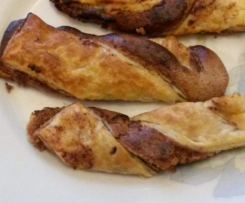 Mandel-Blätterteig-Schleifen