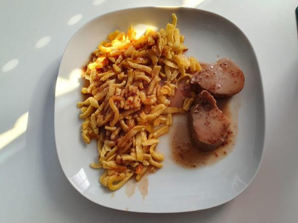 Schweinelende mit Honig-Cranberry-Sauce