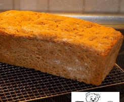 Dinkel-Möhren-Brot
