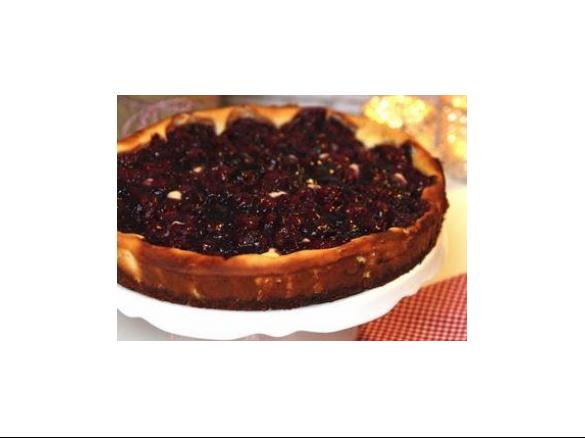 Käsekuchen mit Glühweinkirschen