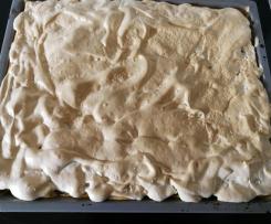 Rhabarber-Blechkuchen mit Baiser