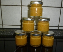 Variation von Orangensenf