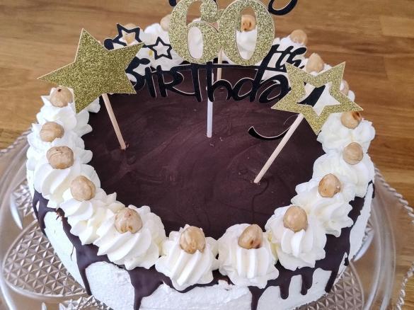 Kaffeekuchen / Geburtstagstorte super saftig und fluffig