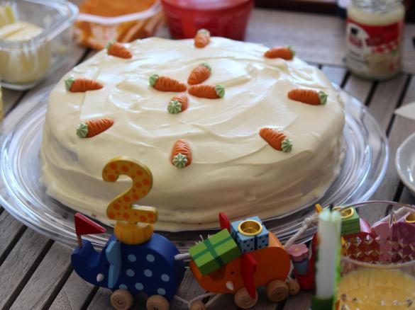 Weltbester Carrot Cake - Möhrenkuchen - super saftig über Tage !!!