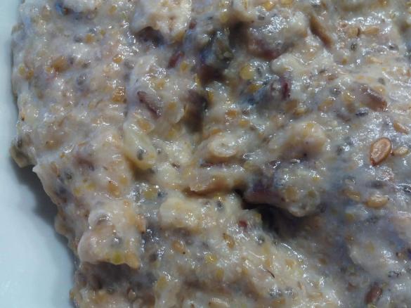 Frühstücksbrei mit Haferflocken