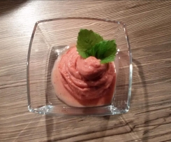 Erdbeer- Zitronenmelisse- Eis
