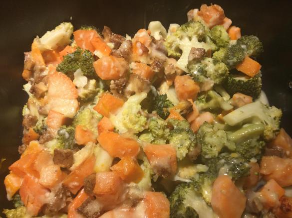 Brokkoli-Süßkartoffel-Gratin mit Tofu - vegan