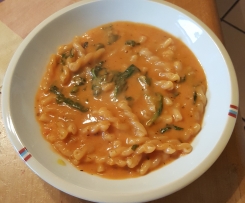 Tomaten-Spinat-Nudeln