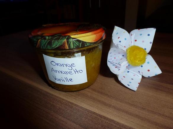 Variation von Orangenmarmelade ---- Orange Amaretto Vanille