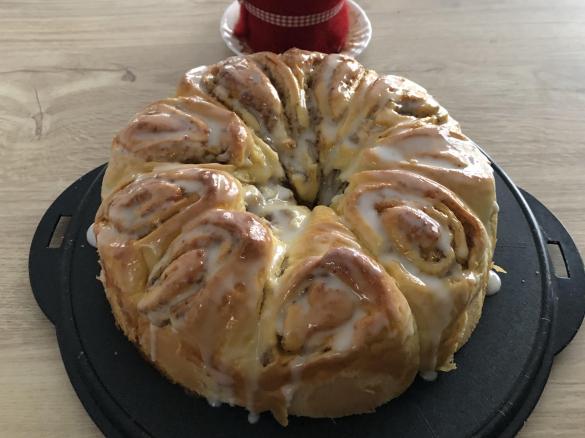 lockerer Nusszopf / Nusskranz