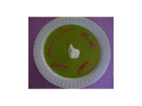 Feine Erbsenrahmsuppe