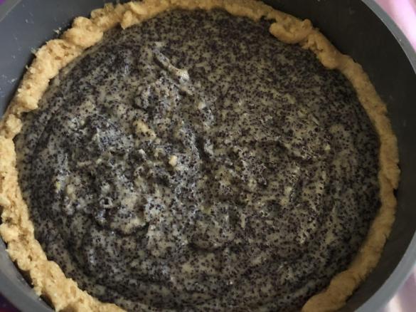 Omas saftiger Mohnkuchen mit Streuseln 20cm/18cm Form