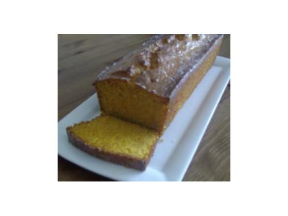 Saftiger Möhren-Kokos-Kuchen