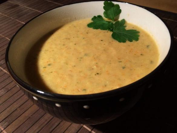 Köstliche Pastinaken-Cremesuppe