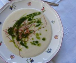 Petersilienwurzelcreme mit Petersilienöl