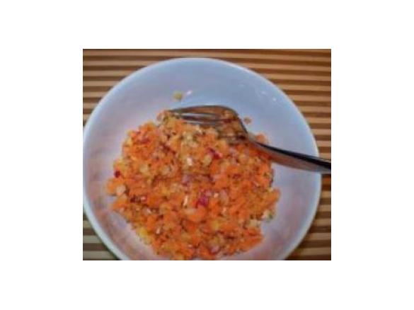 Rohkostsalat mit Nüssen