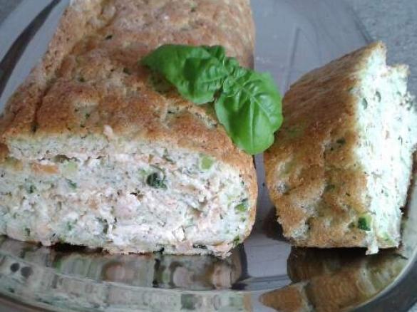Zucchini-Rolle mit Tomaten oder Lachs gefüllt
