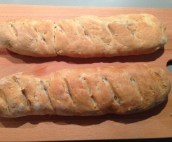 Variation von Baguette auf die Schnelle: Nussbaguette