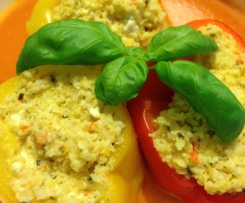 Variation Gefüllte Paprika mit Tomatensauce (Vegetarisch mit Hirse & Feta)