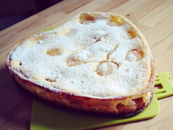 Aprikosenrahm-Kuchen