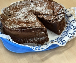 TOSKANISCHER SCHOKOKUCHEN